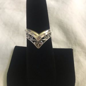 Sterling silver double V designed ring